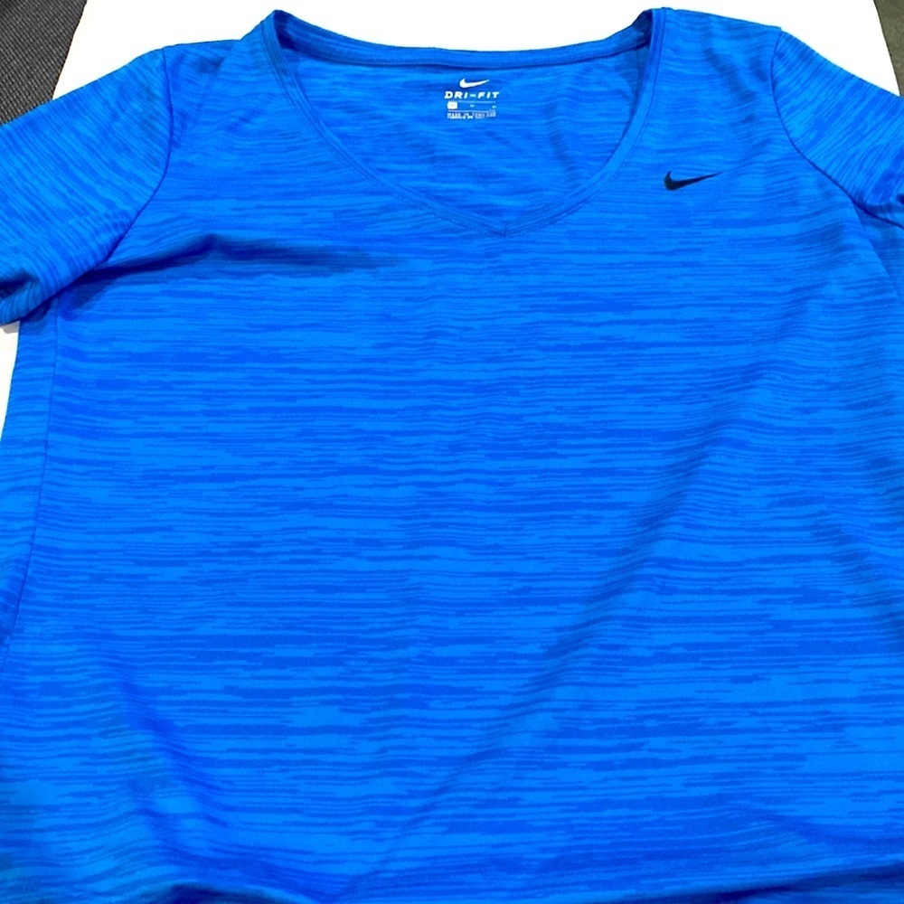 COPY - Nike DRI-FIT women’s size medium like new beautiful 🤩 shade of blue